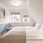 La Vela Casa de Férias Utersum